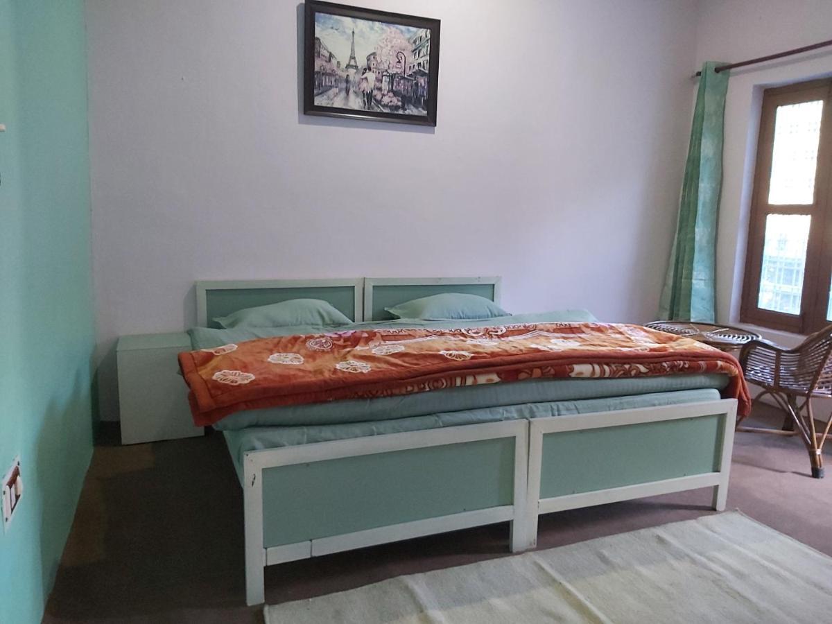 Готель The Bunker House Chopta Екстер'єр фото