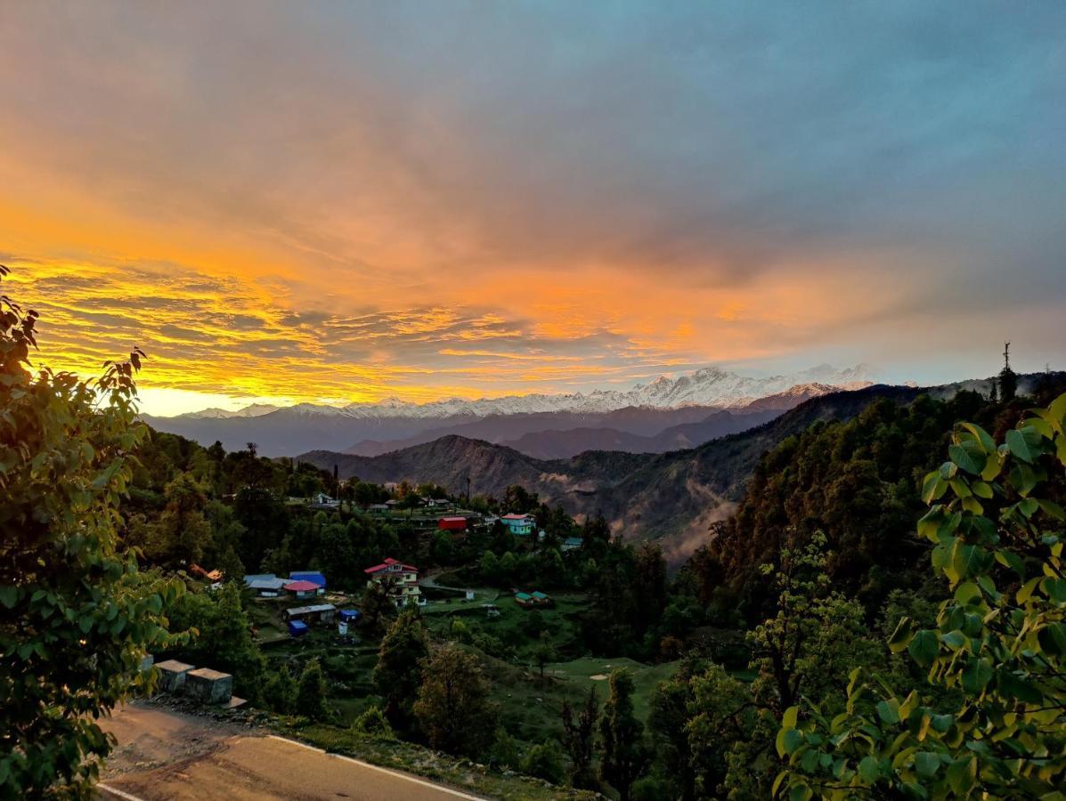 Готель The Bunker House Chopta Екстер'єр фото